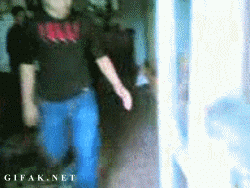 ixqvCTY.gif