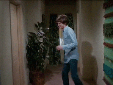 4vyjK.gif