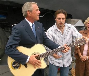 Bush_guitar.jpg